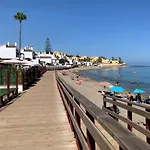 Beachfront Paradise Apartamento