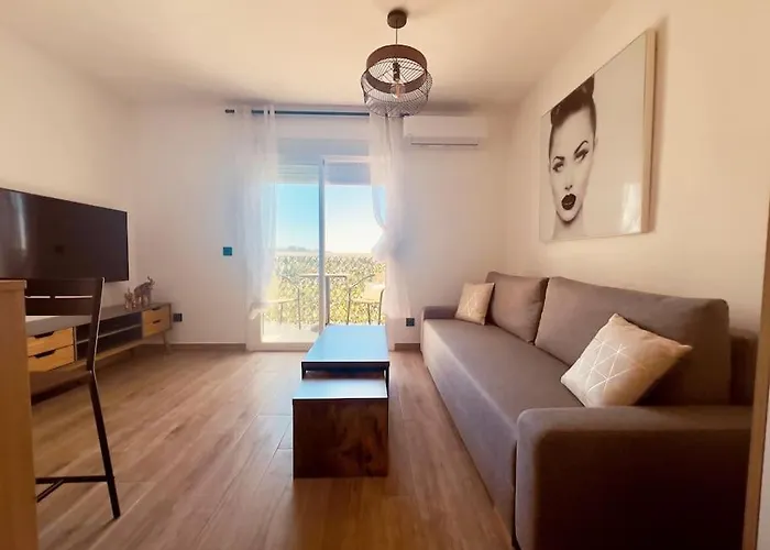 Beachfront Paradise Sitio de Calahonda